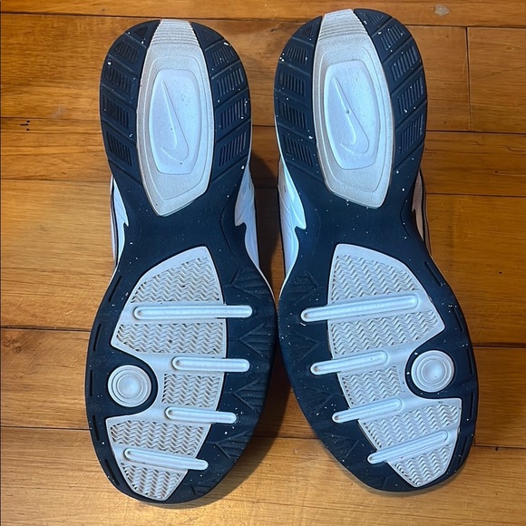 Nike Men's White Air Monarch IV Training Shoes Size 11 - Picture 6 of 8